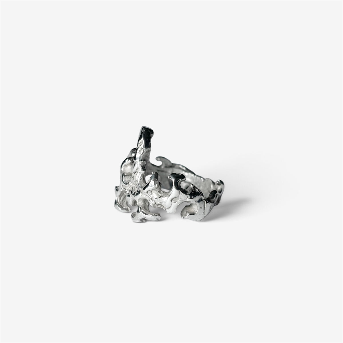 Scorpio, joya de plata de ley 925 hecha a mano por ORAM Studio