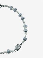 Cloud Bead Necklace, collar con cuentas de vidrio y dije de plata de ley 925