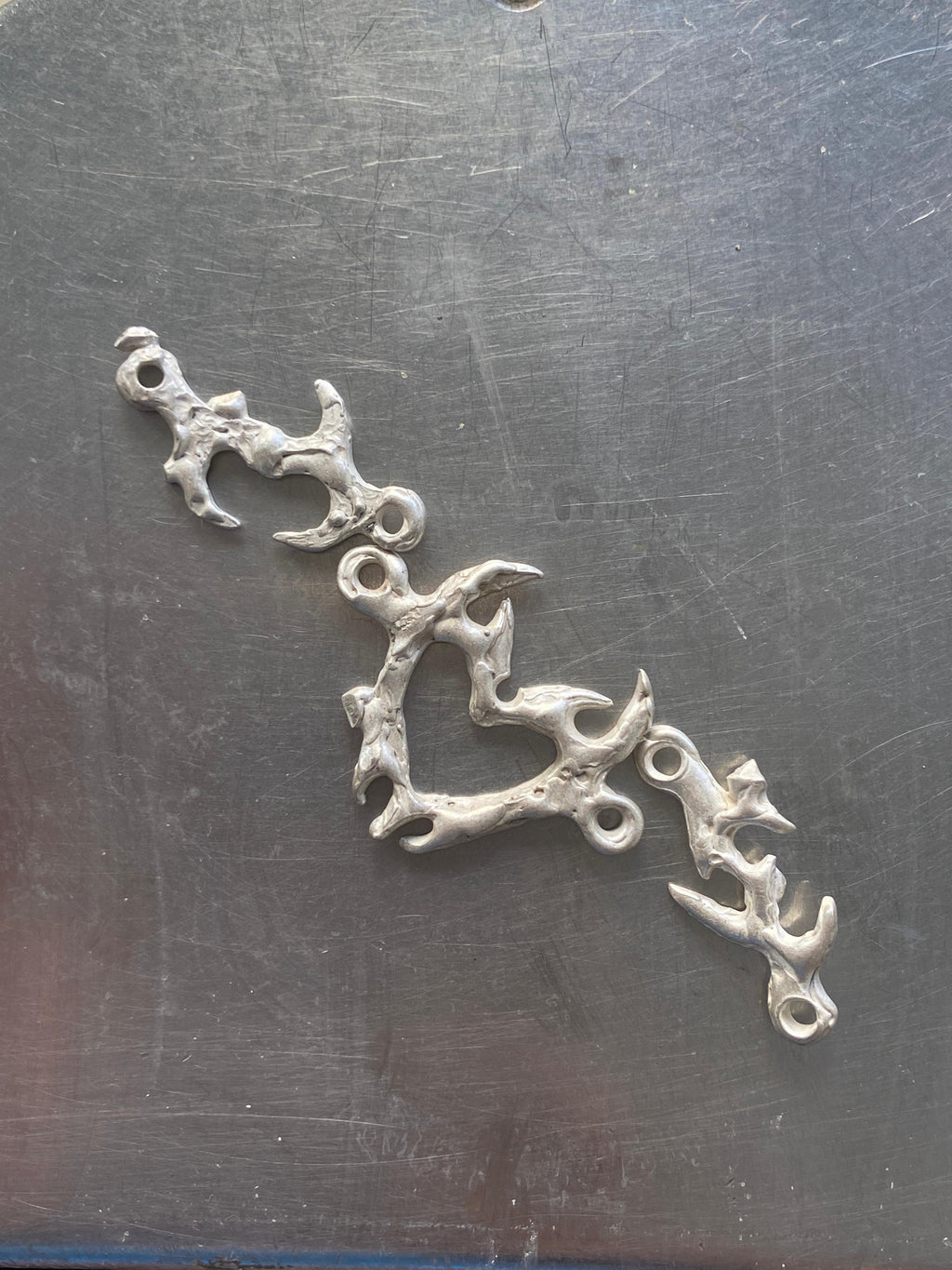 Heart With Thorns, collar de plata de ley 925 hecho a mano por ORAM Studio